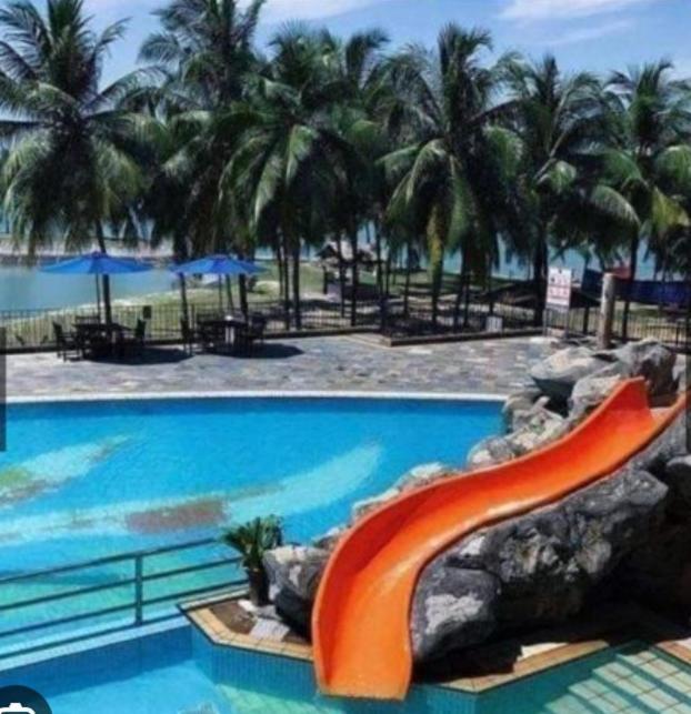 Seaview Corus Paradise Lagoon Taman Haji Zainal Jalan Pantai Batu 3 Daire Port Dickson Dış mekan fotoğraf